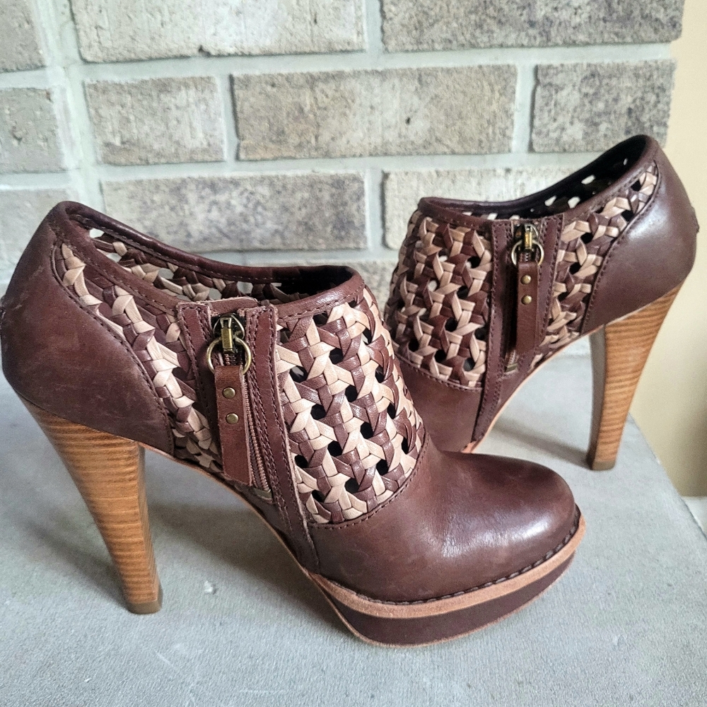 UGG Fatima Brown Woven Leather Heeled Booties Size 7.5 - Picture 5 of 14